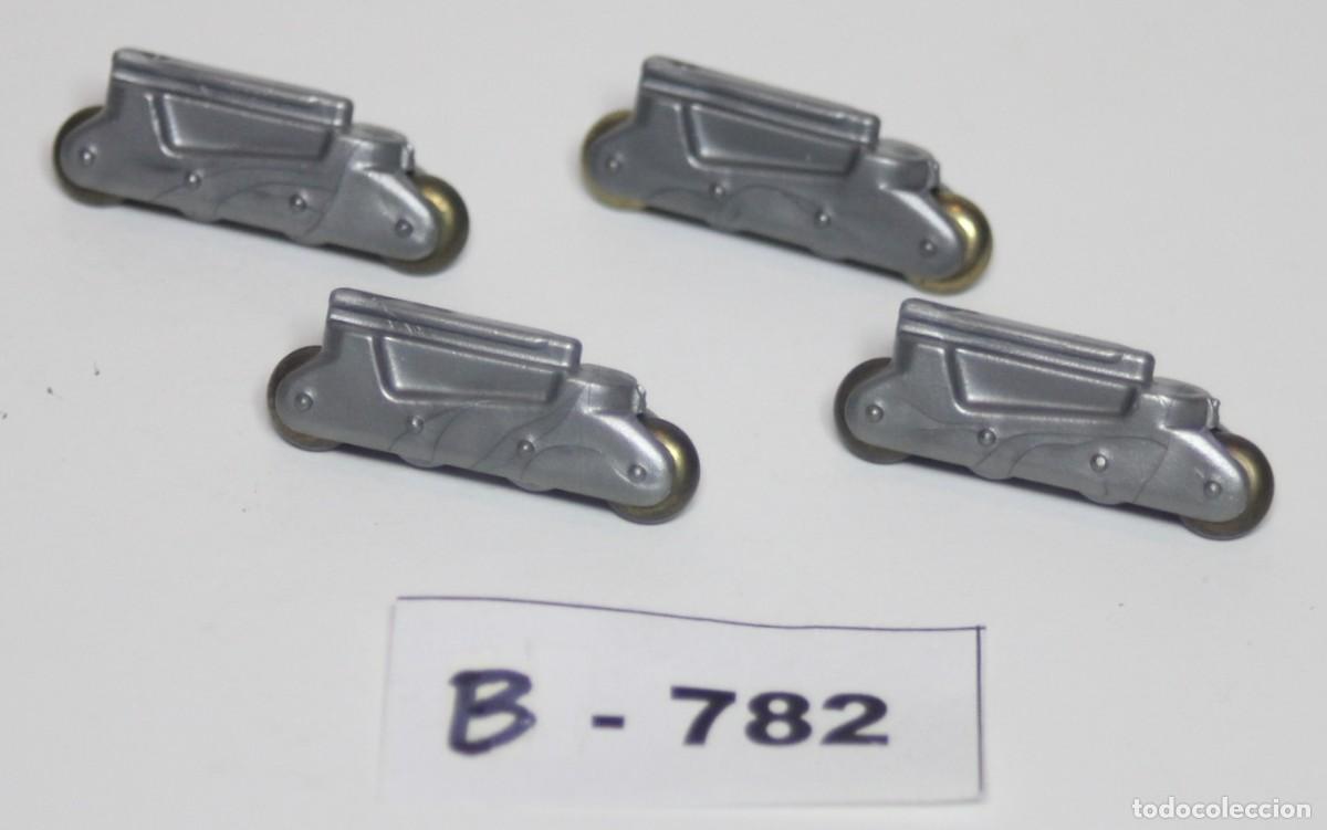Playmobil: PLAYMOBIL 4 PATINES CON RUEDAS EN LINEA (PARA INSERTAR)- HOCKEY PATINAJE ROLLER (B-782)