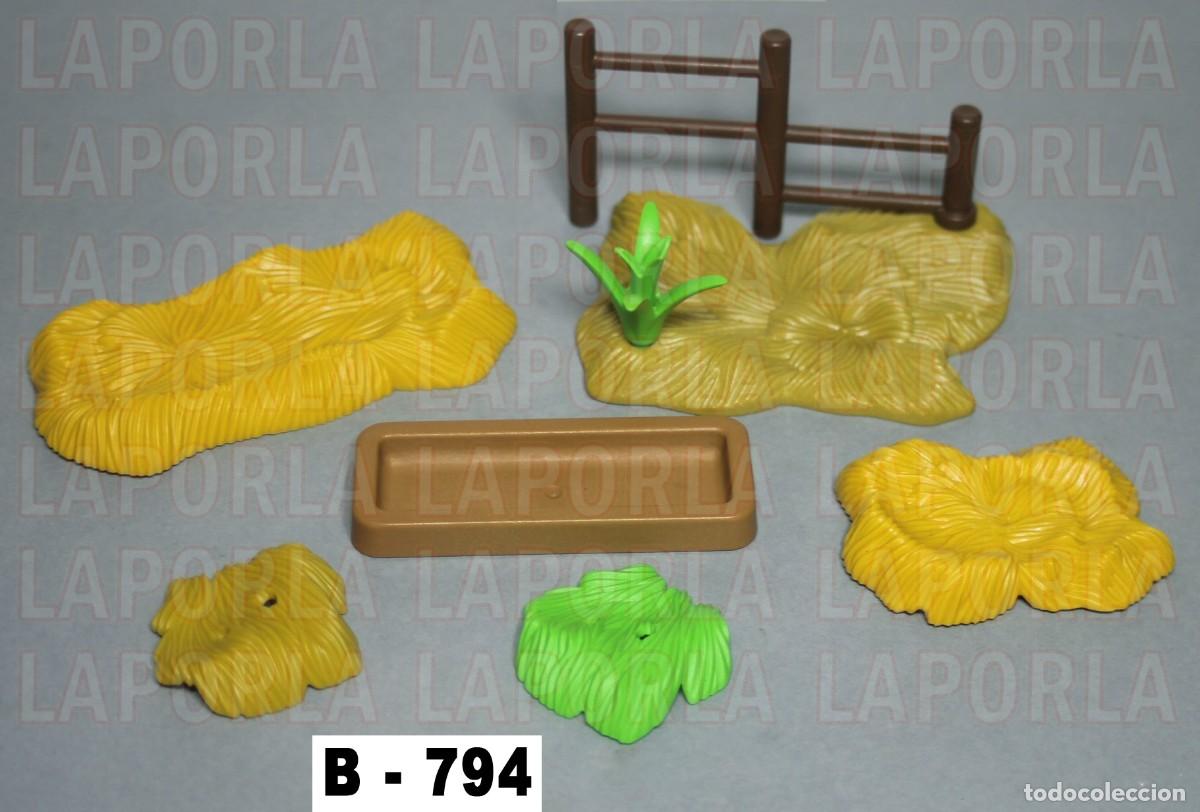 Playmobil: PLAYMOBIL NAVIDAD ACCESORIOS BEL&Eacute;N PORTAL PESEBRE COMEDERO GRANJA (B-794)