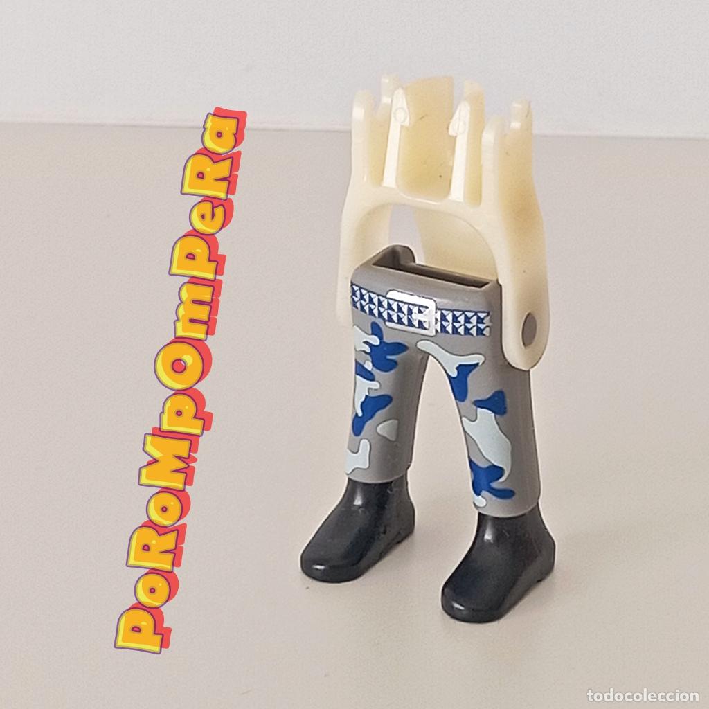 Playmobil: PLAYMOBIL pierna pantal&oacute;n gris camuflaje bota negra + esqueleto CUSTOM/COMPLETAR O1