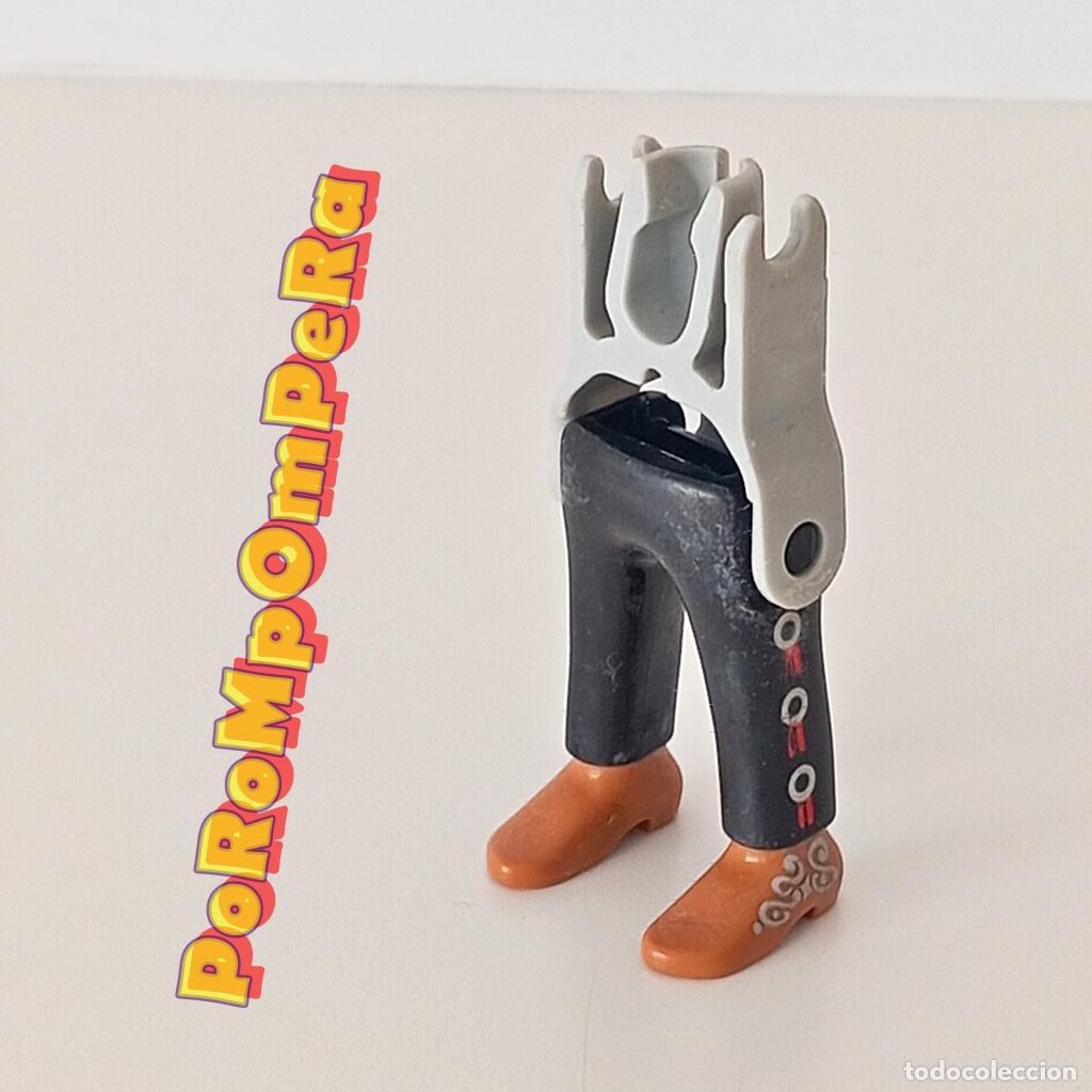 Playmobil: PLAYMOBIL pierna pantal&oacute;n negro bota beige + esqueleto CUSTOM/COMPLETAR motero bandido oeste O1