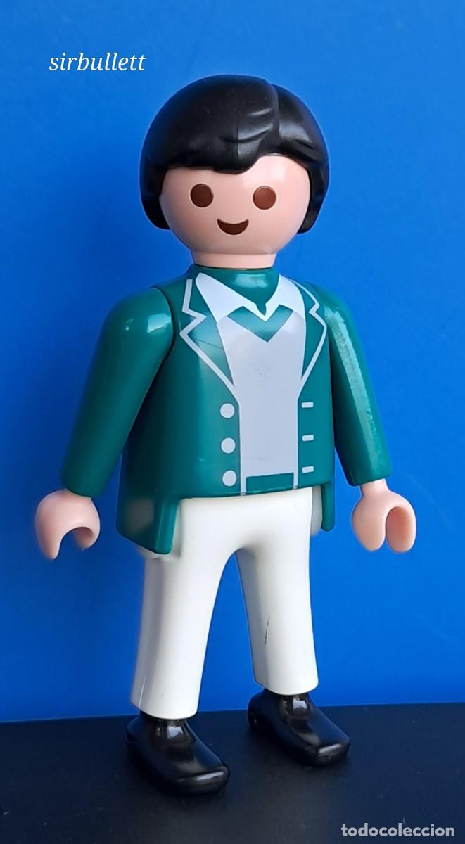 Playmobil: Figura Hombre Chaqueta verde pantal&oacute;n blanco. Playmobil 3965.