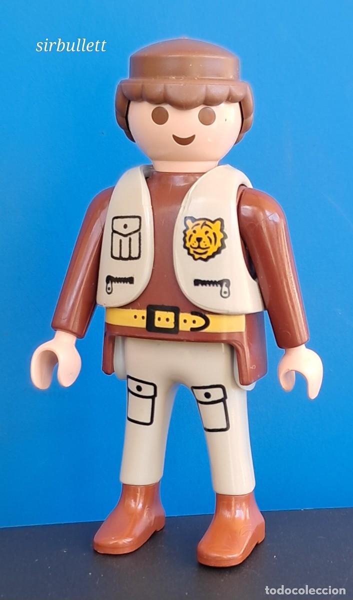 Playmobil: Figura Hombre cuidador animales Explorador. Playmobil