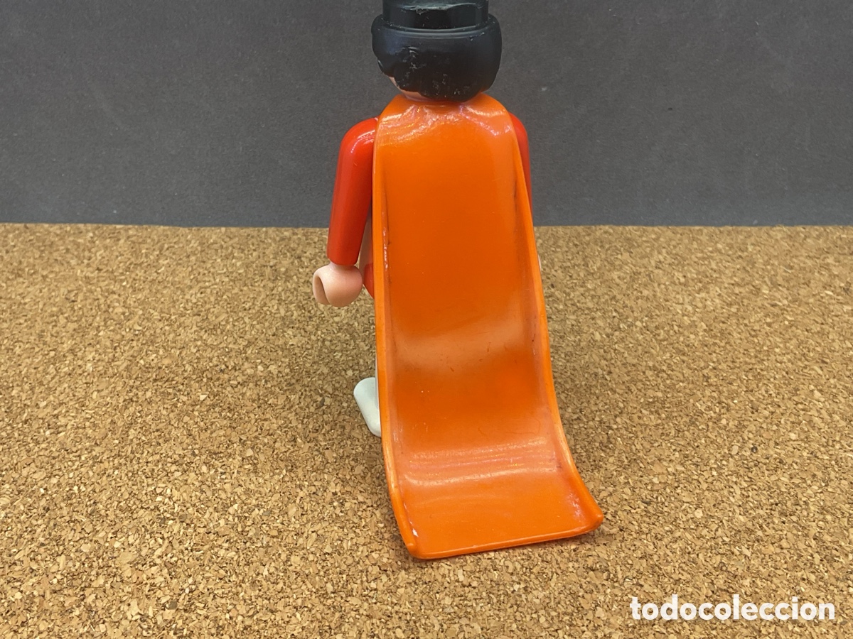 Playmobil: ACCESORIO PLAYMOBIL. ANTIGUA CAPA MEDIEVAL COLOR NARANJA EPOCA FAMOBIL.