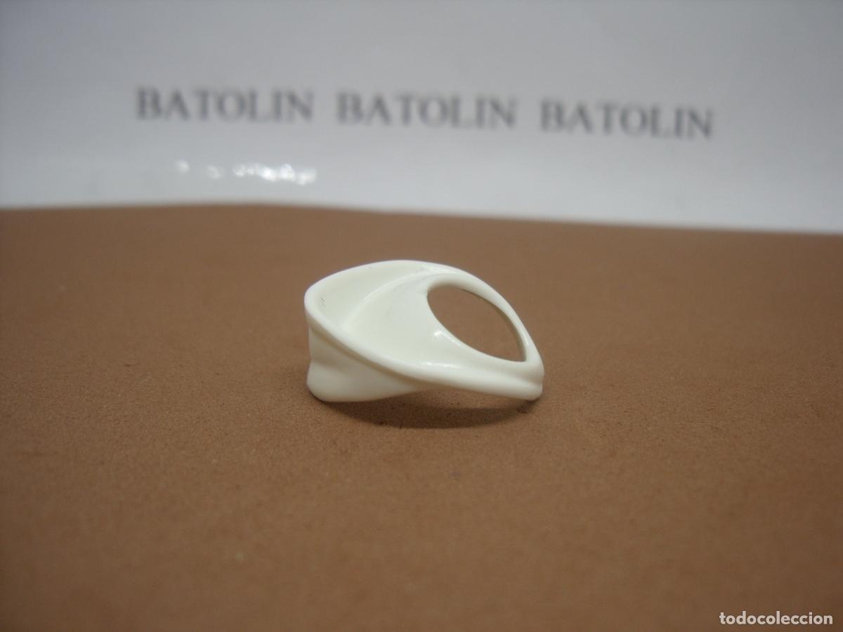Playmobil: PLAYMOBIL PA&Ntilde;UELO CON CAPUCHA--BLANCO