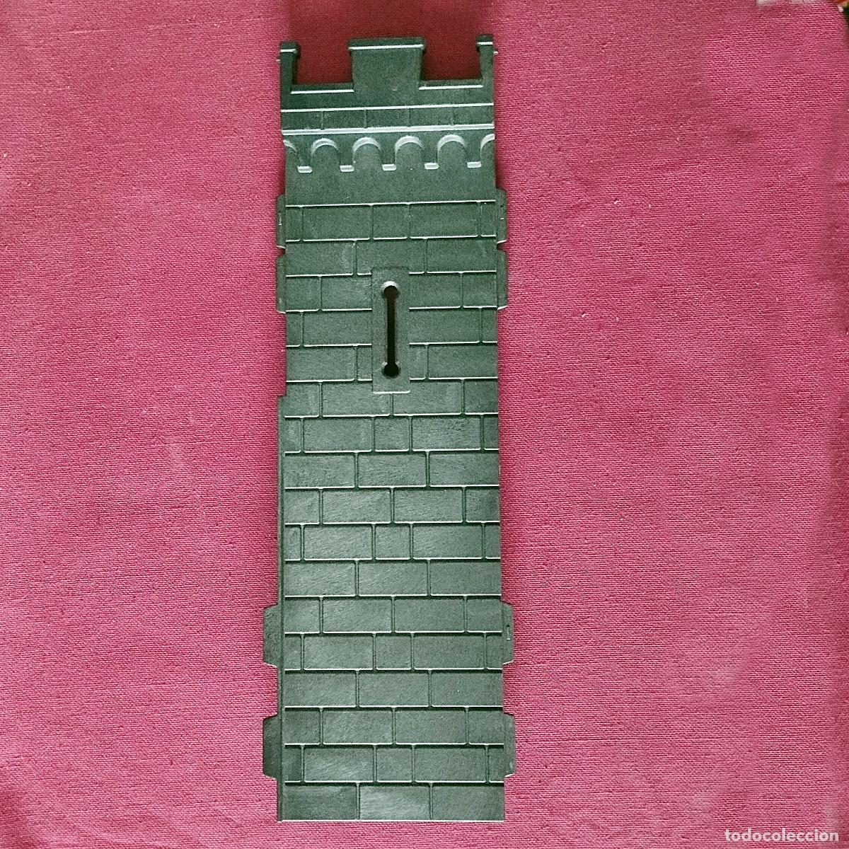Playmobil: LATERAL DE TORRE DE CASTILLO CON VENTANA PEQUE&Ntilde;A- PLAYMOBIL