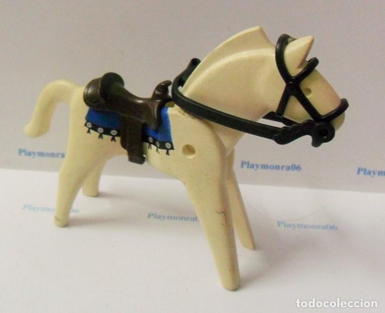 Playmobil: PLAYMOBIL P103 CABALLO BLANCO 1&ordf; EPOCA CON MONTURA Y RIENDAS NEGRAS