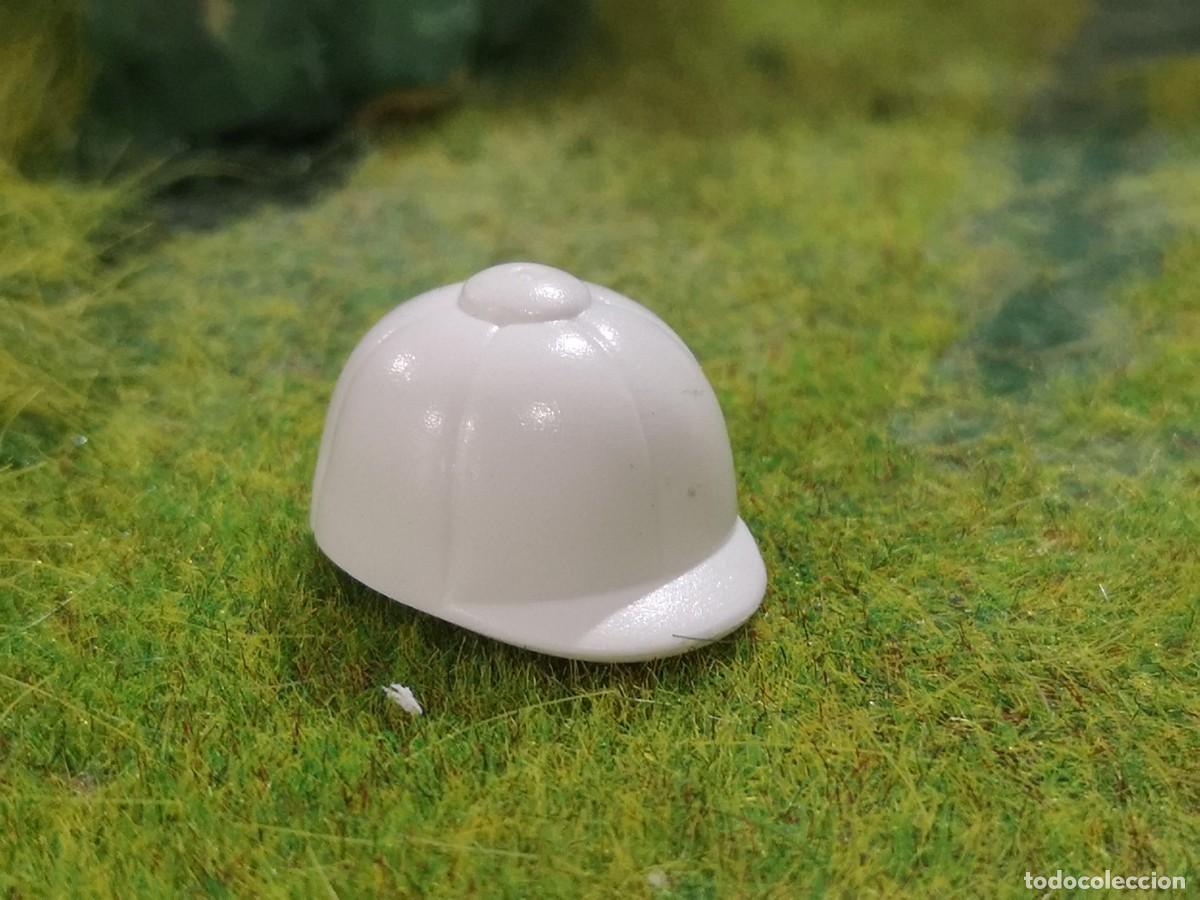 Playmobil: Playmobil casco blanco h&iacute;pica establo Ram