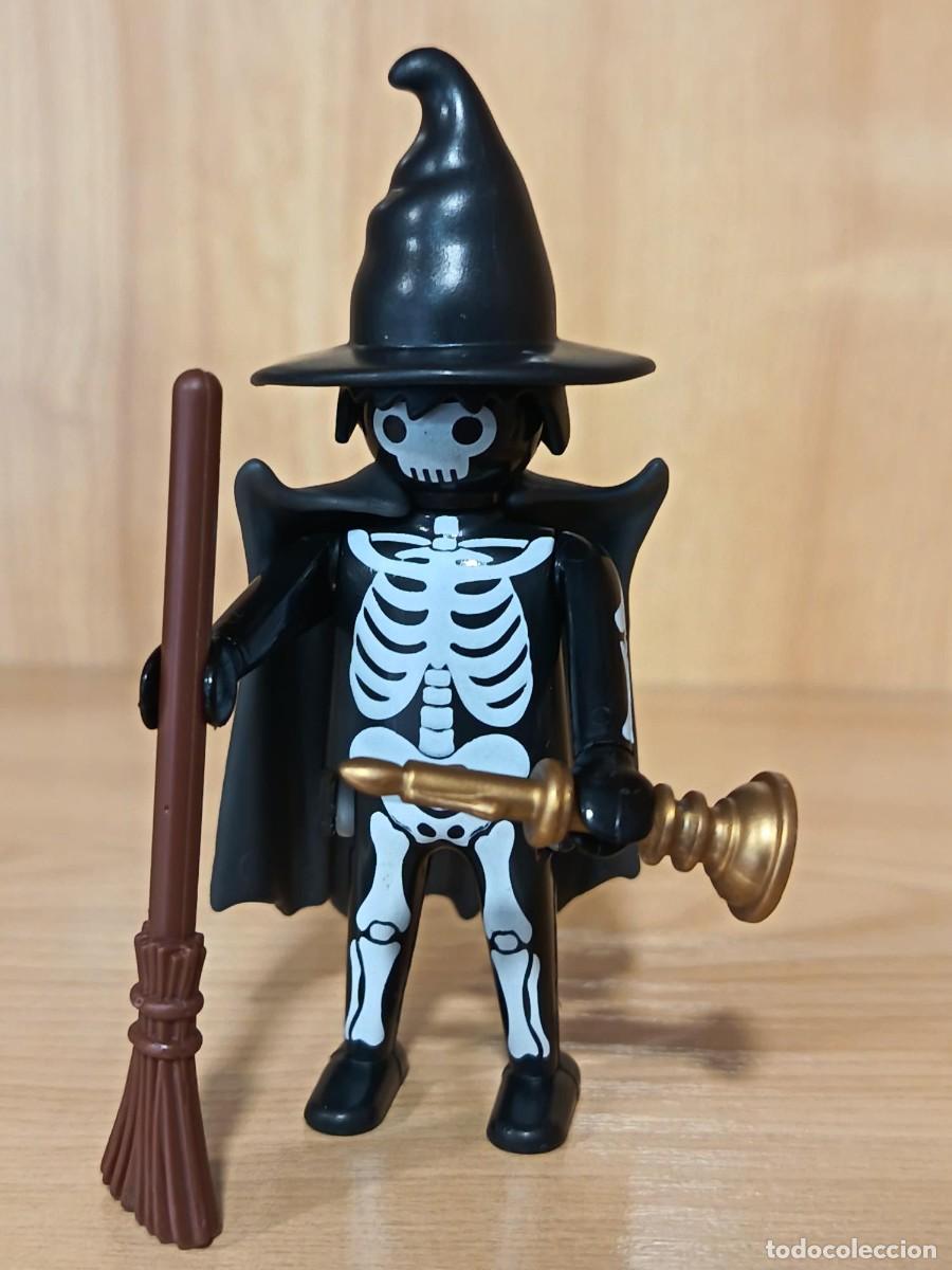 Playmobil: PLAYMOBIL FIGURA MAGO ESQUELETO CON ESCOBA - 9/9/26