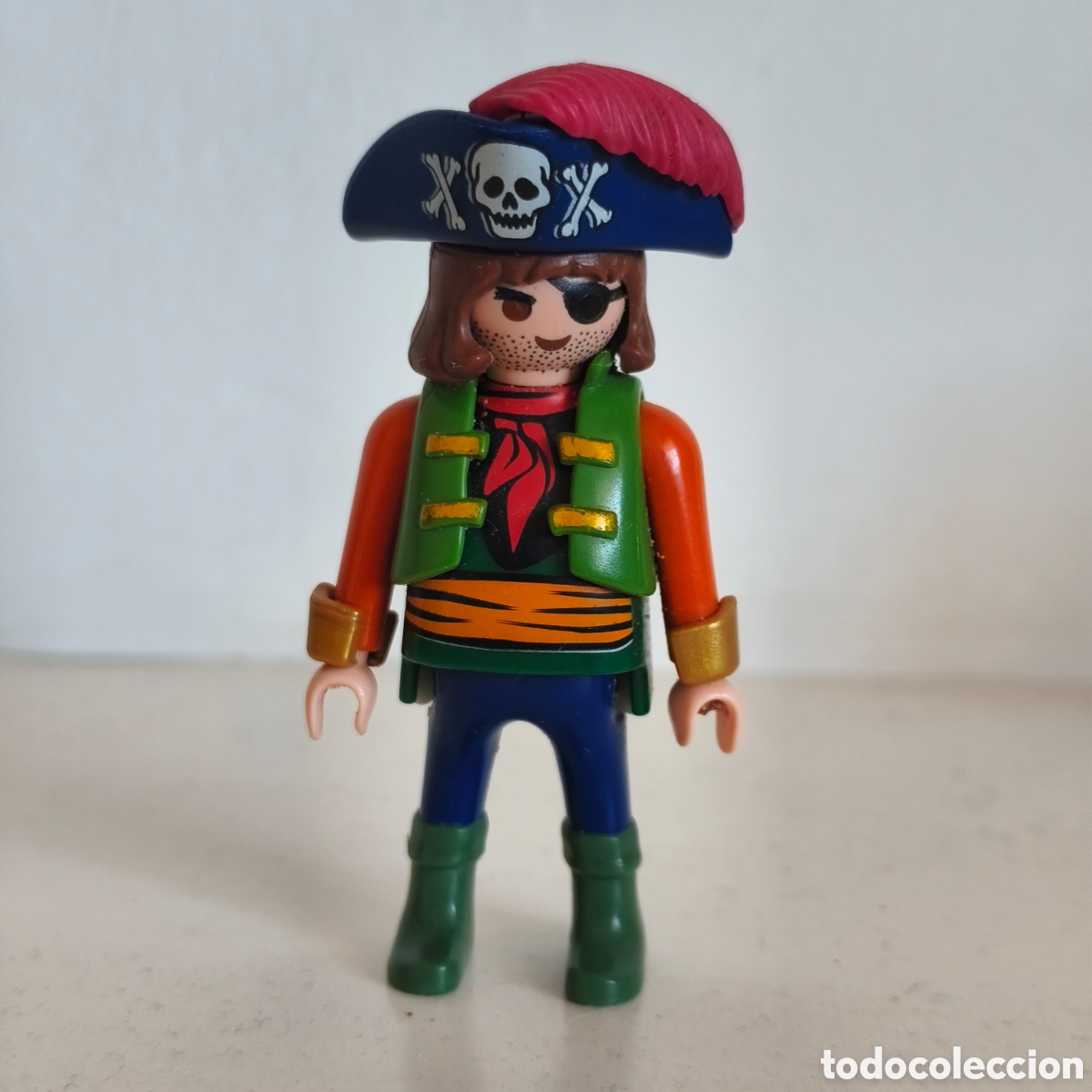 Playmobil: Playmobil, pirata barrigon con parche en ojo y cabello largo