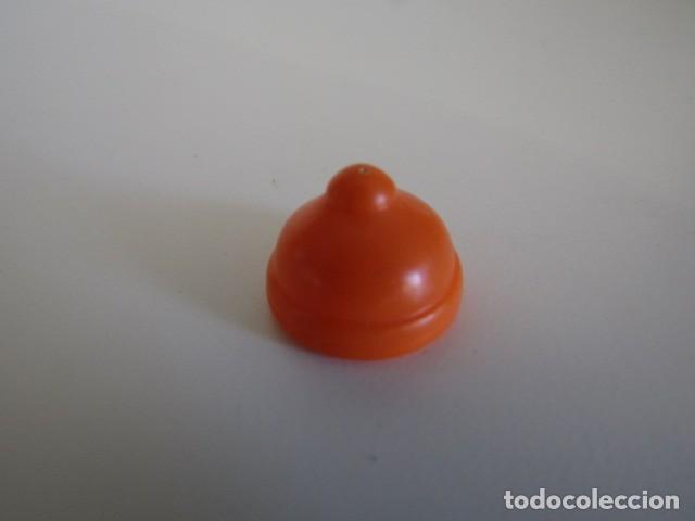 Playmobil: DIFICIL GORRITO NARANJA DE INVIERNO NI&Ntilde;O ANTIGUO PLAYMOBIL