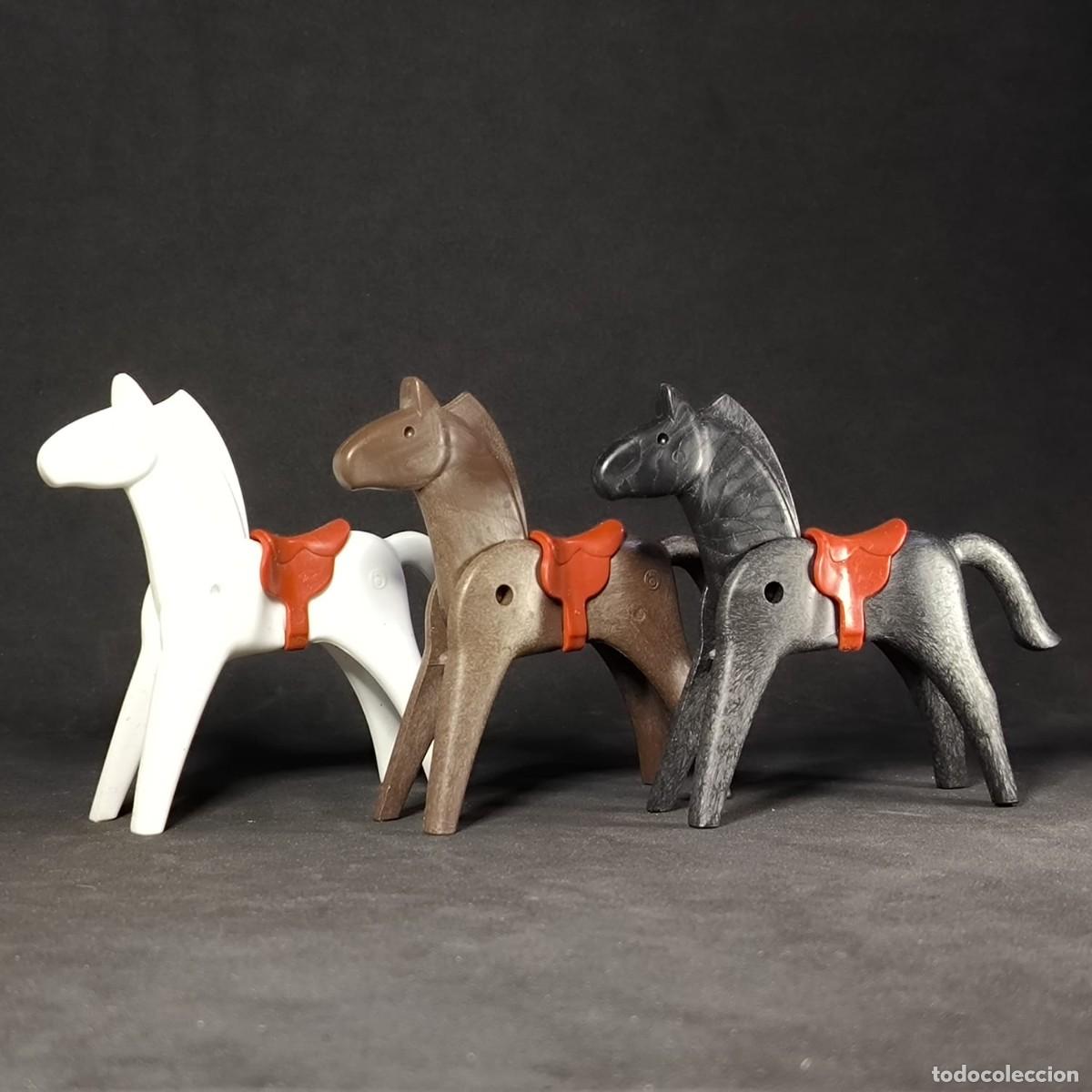 Playmobil: Playmobil tres caballos ☼