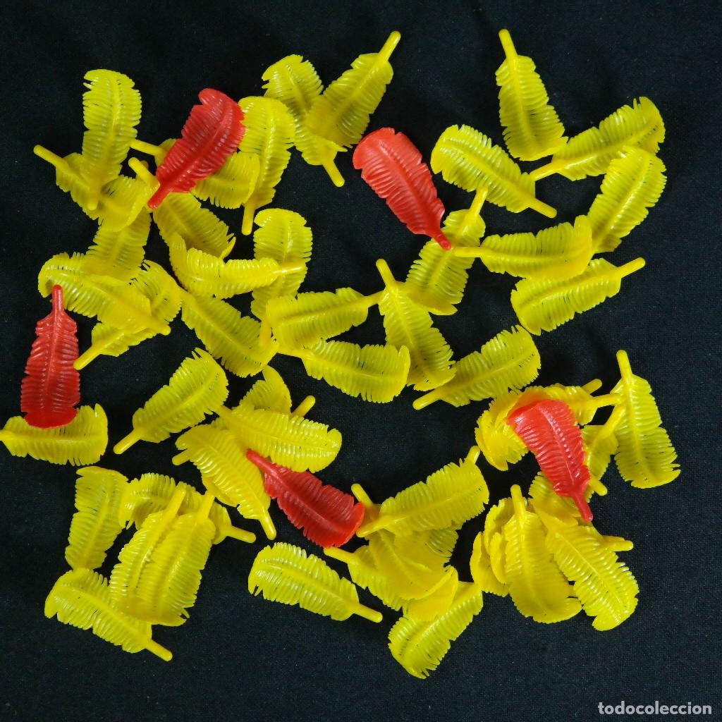 Playmobil: Playmobil plumas amarillas en excelente estado ☼