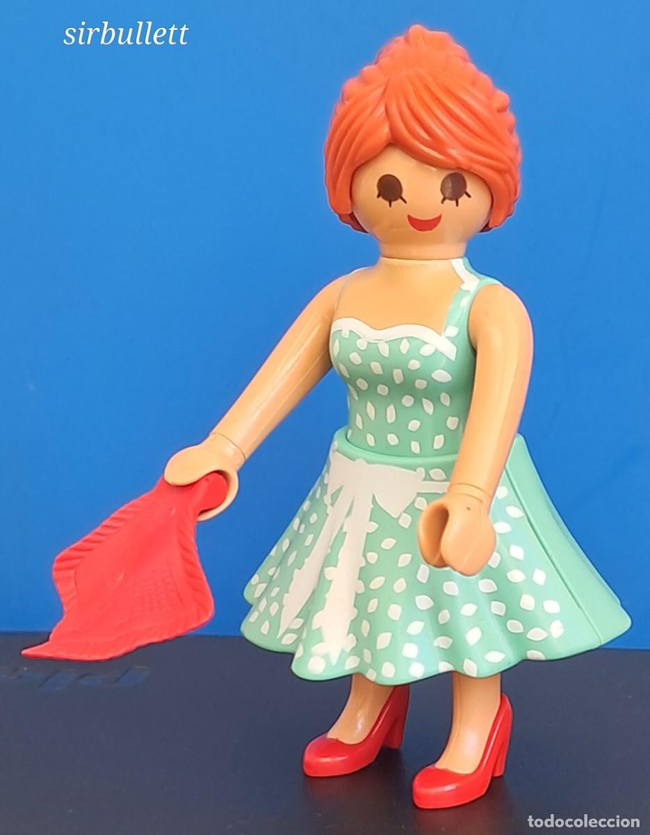 Playmobil: Figura mujer con pa&ntilde;uelo y vestido. Playmobil. Rockabili