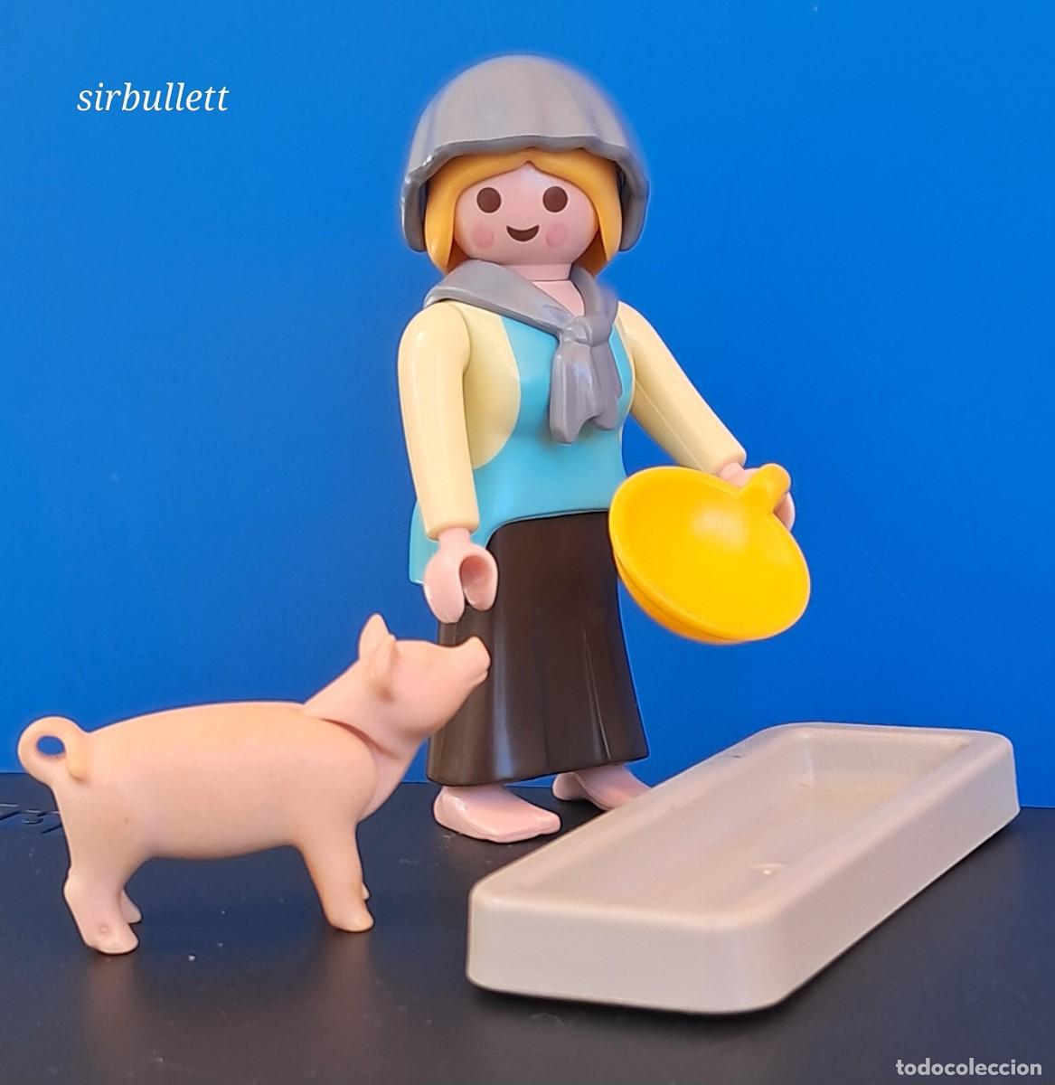 Playmobil: Figura Aldeana Cerdito y Comedero. Playmobil. Bel&eacute;n Medieval