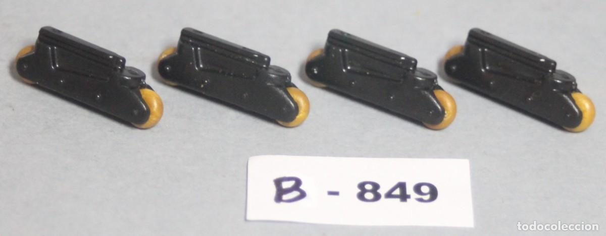 Playmobil: PLAYMOBIL 4 PATINES CON RUEDAS EN LINEA (PARA INSERTAR) - HOCKEY PATINAJE ROLLER 5213 9402 (B-849)