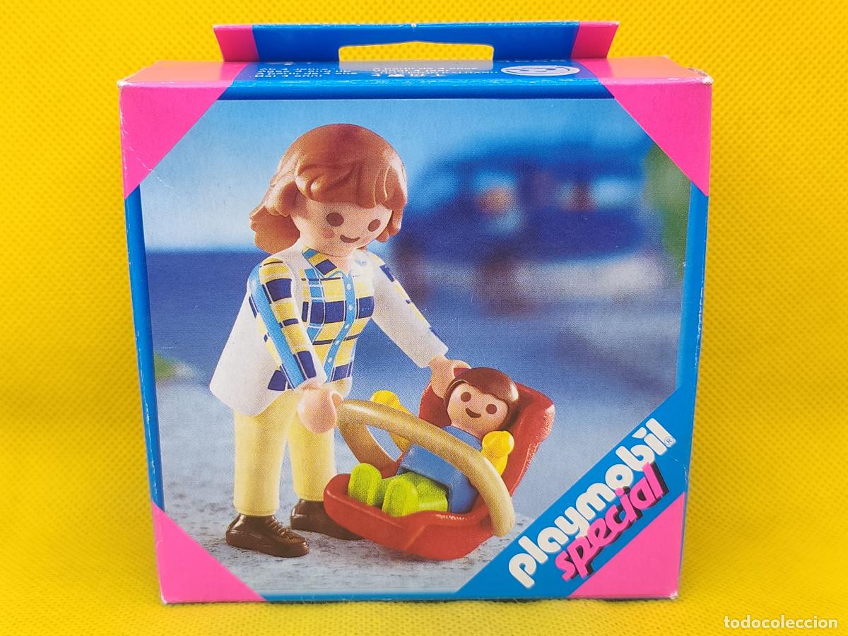 Playmobil: Playmobil Mam&aacute; con beb&eacute; y transport&iacute;n Special REF 4668