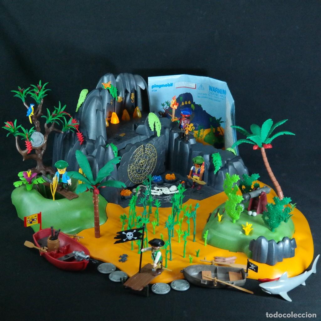 Playmobil: Playmobil ISLA MISTERIOSA ref.5134 con luces, tiburon, 2 botes, 4 piratas y muchos EXTRAS ☼