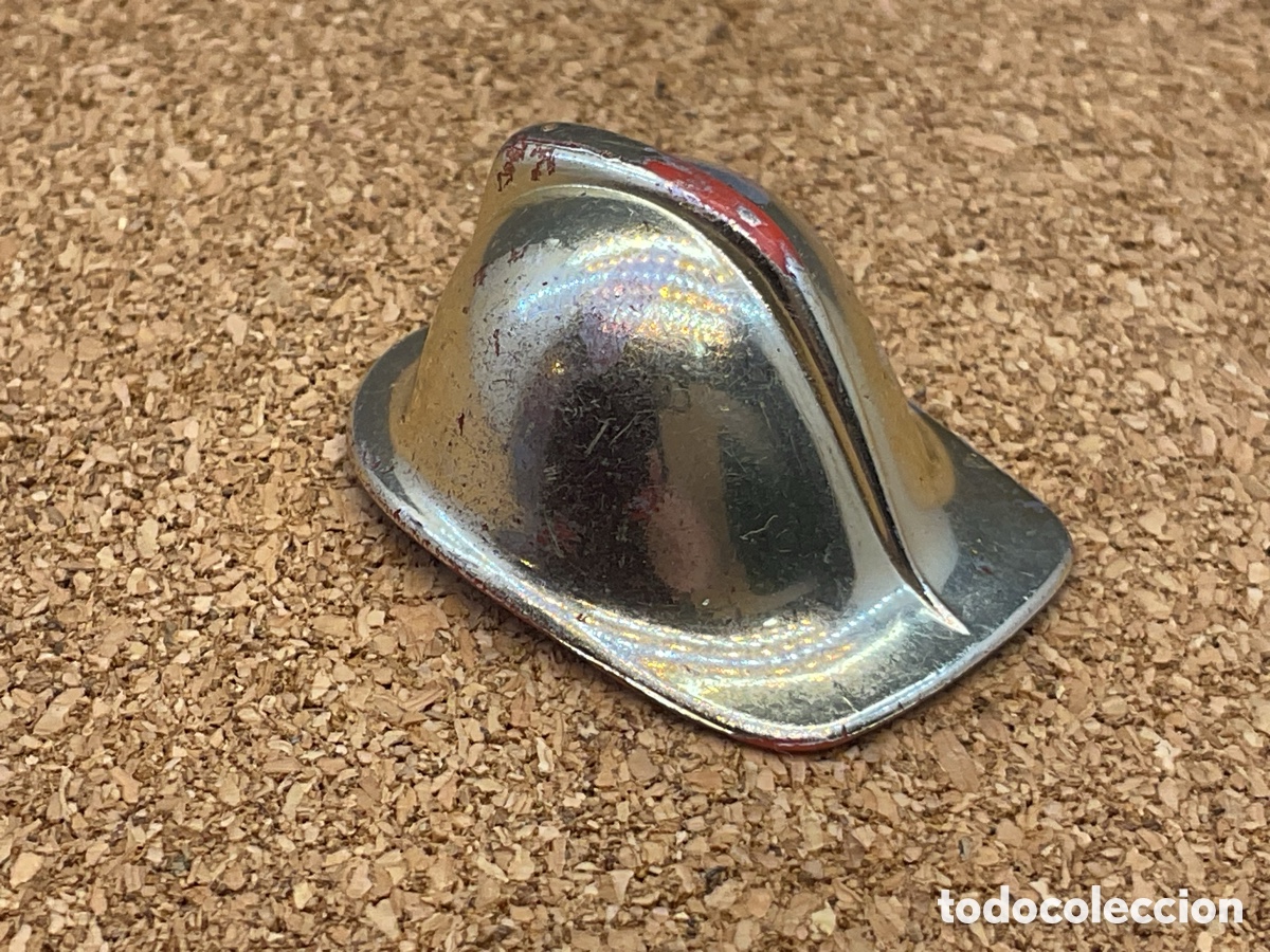 Playmobil: ACCESORIO PLAYMOBIL. ANTIGUO CASCO BOMBERO PLATEADO.