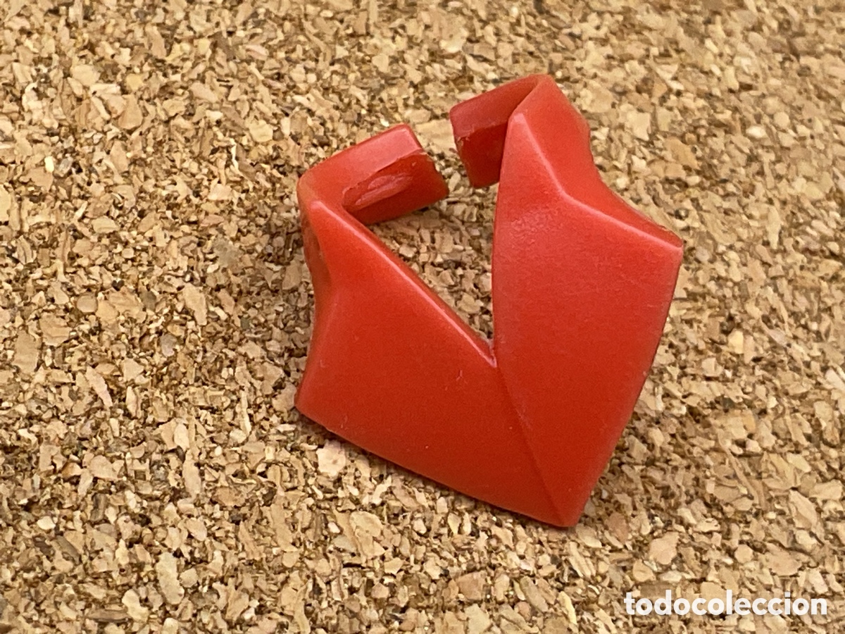 Playmobil: ACCESORIO PLAYMOBIL . ANTIGUO ADORNO CUELLO COLOR ROJO.