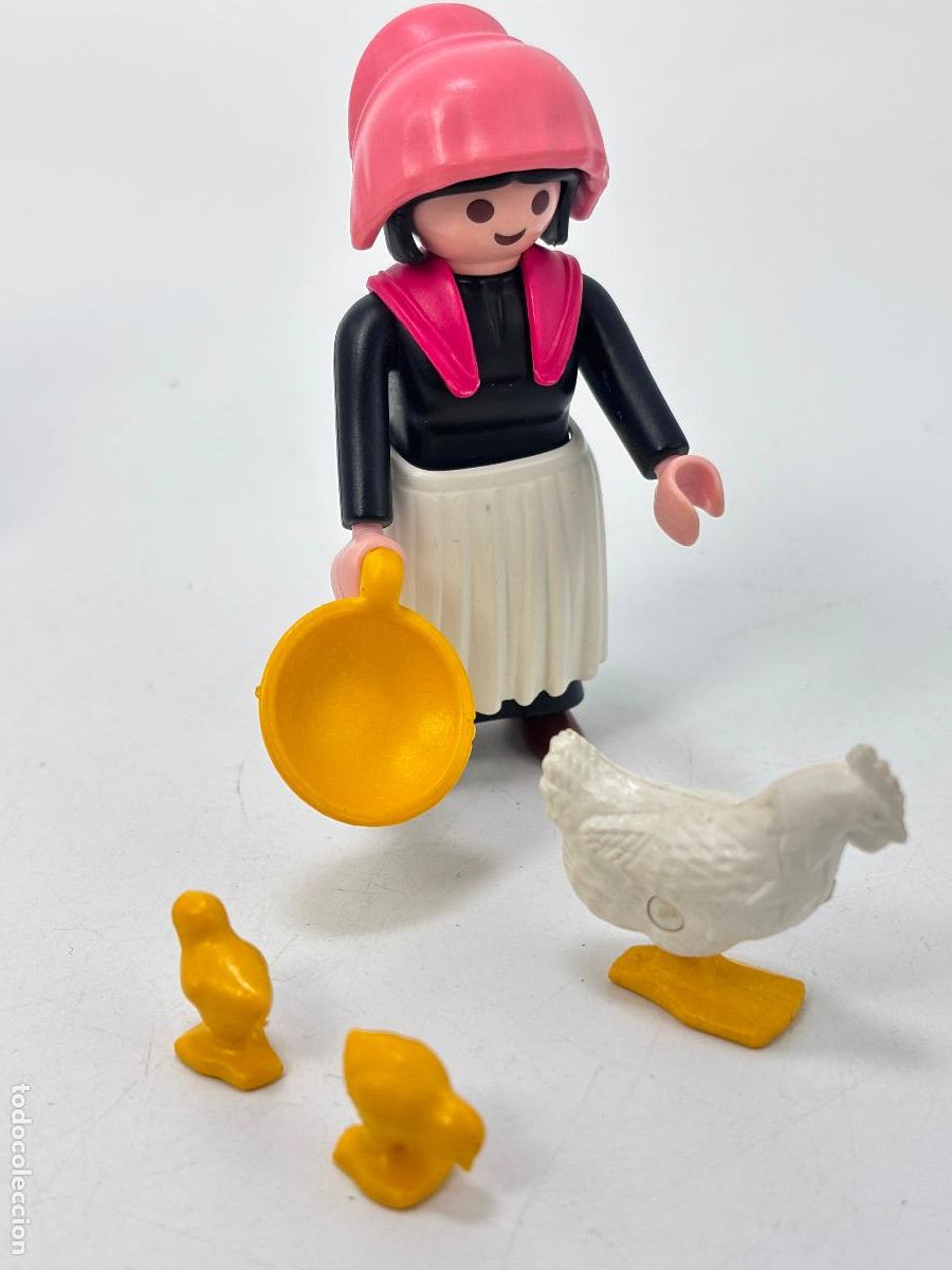 Playmobil: Playmobil 3769 figura mujer granja con gallina y pollos