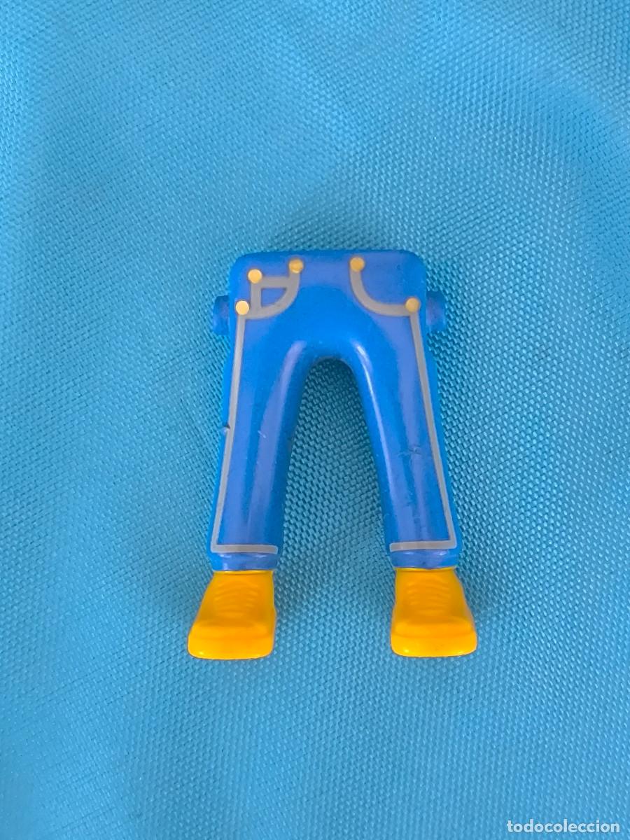 Playmobil: Playmobil piernas pantal&oacute;n vaquero azul bolsos playera amarilla city ciudad medieval piratas oeste