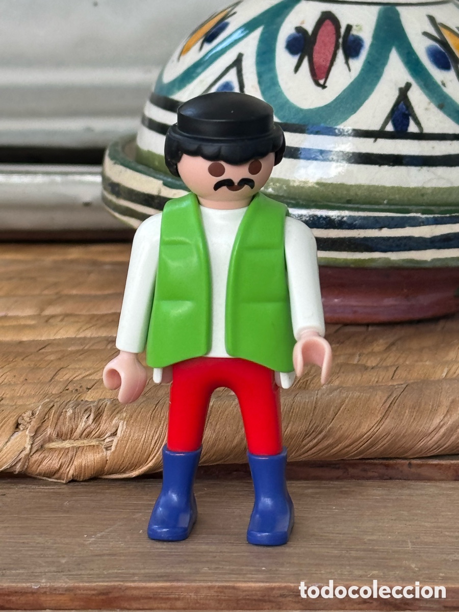 Playmobil: Playmobil figura hombre chaleco verde