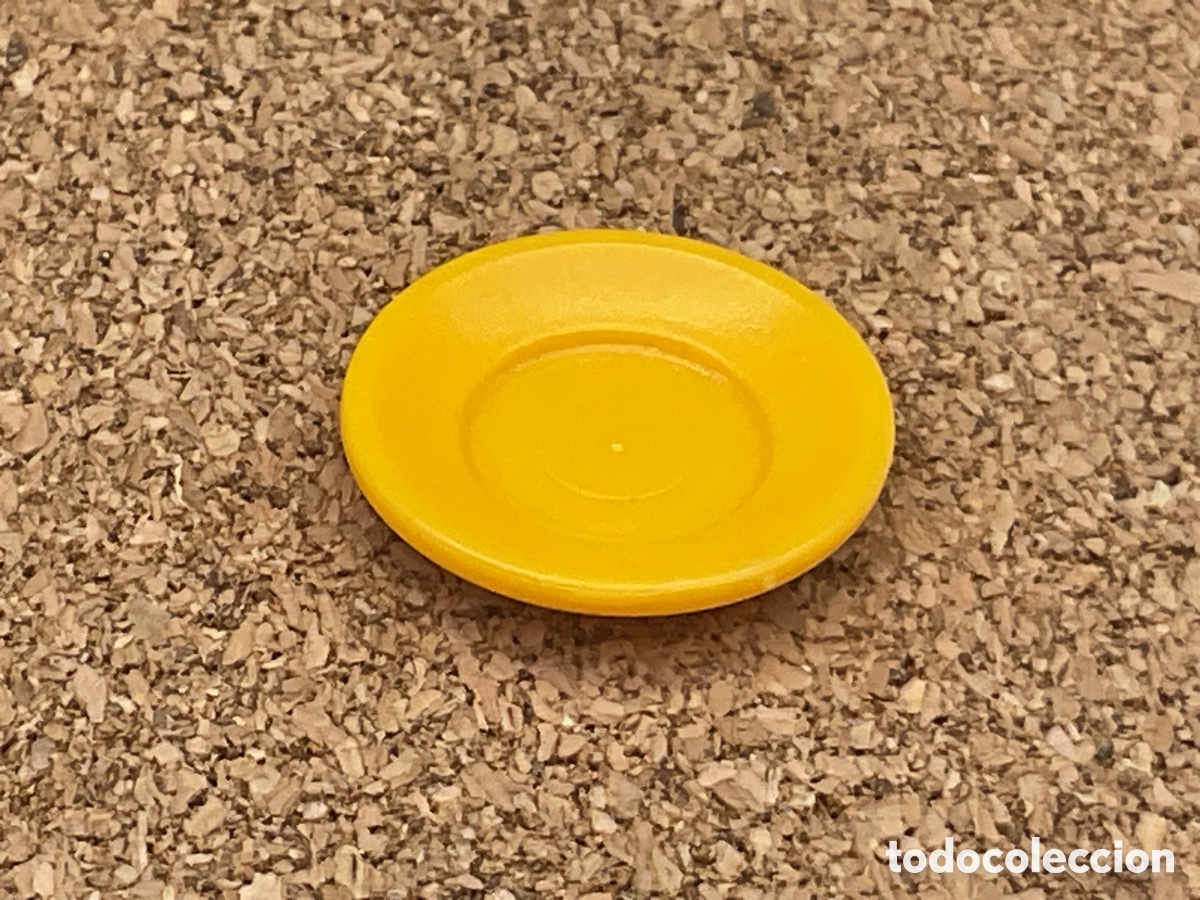Playmobil: ACCESORIO PLAYMOBIL. PLATO PEQUE&Ntilde;O COLOR AMARILLO.