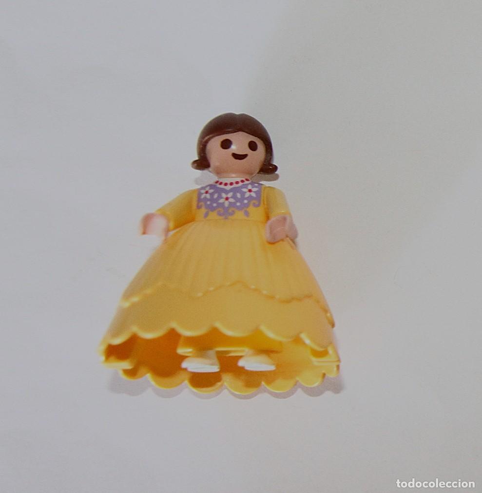 Playmobil: PLAYMOBIL MEDIEVAL FIGURA NI&Ntilde;A TRAJE LARGO VICTORIANO
