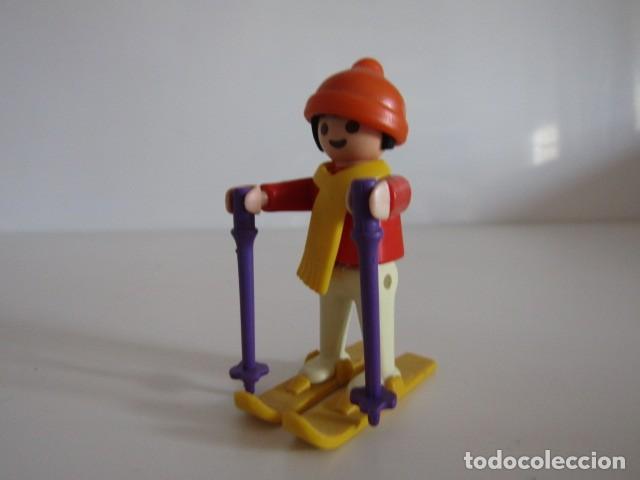 Playmobil: DIFICIL NI&Ntilde;O ANTIGUO CON ESQUIS 1&ordf; &Eacute;POCA INVIERNO PLAYMOBIL
