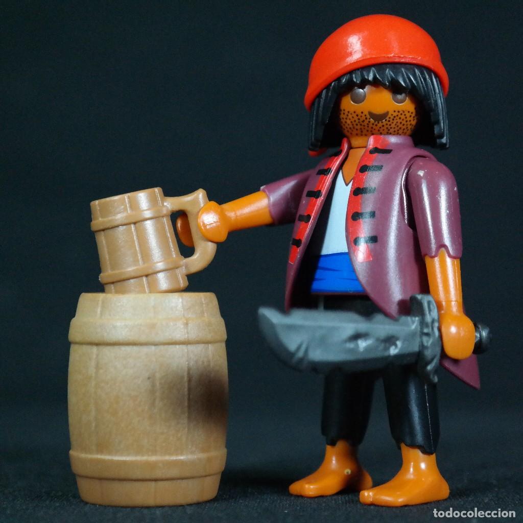 Playmobil: Playmobil pirata con barril ☼