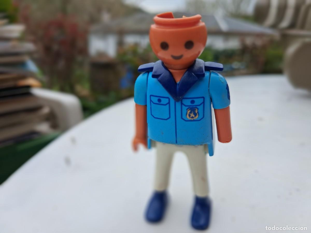 Playmobil: Polic&iacute;a sin un pelo de tonto