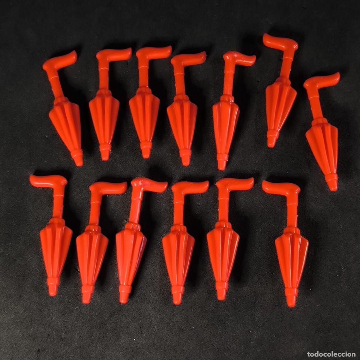 Playmobil: Playmobil paraguas rojos☼