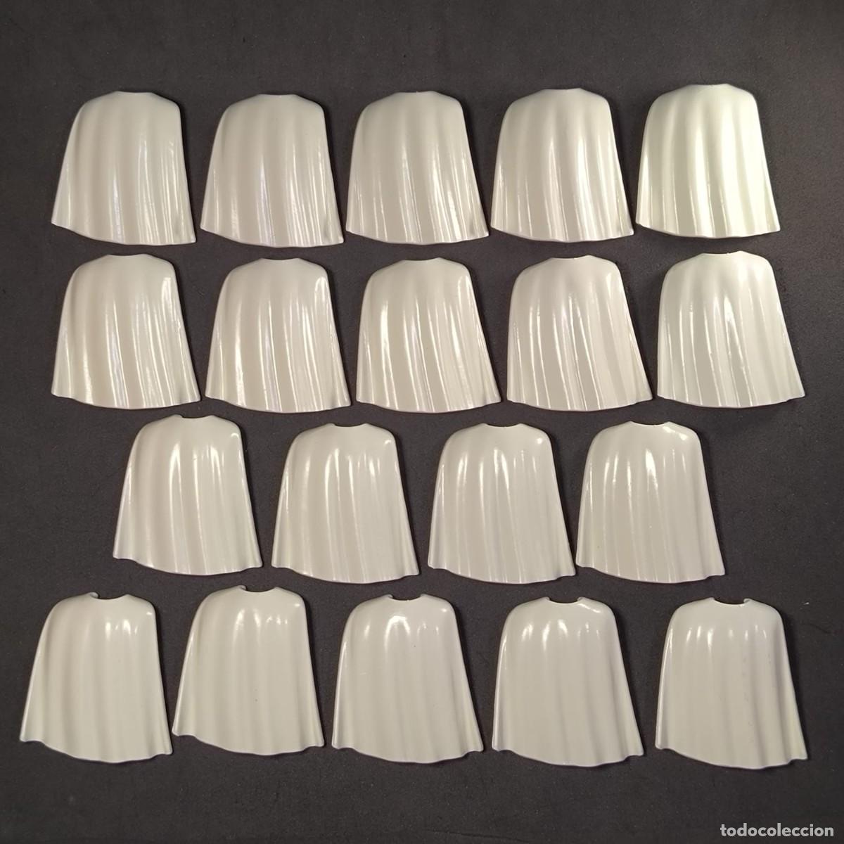 Playmobil: Playmobil capas blancas excelente estado ☼