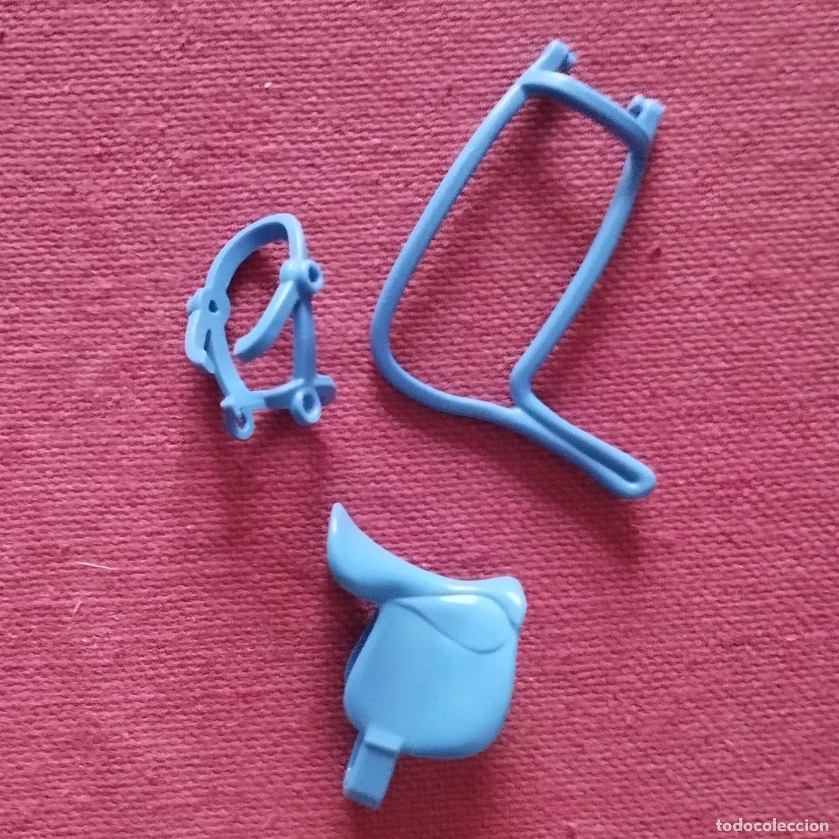Playmobil: SILLA DE MONTAR - ARNES Y BOCADO - AZUL - PARA CABALLO - PLAYMOBIL