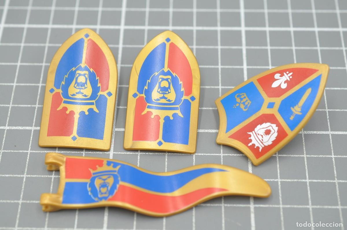 Playmobil: WSK108 Playmobil, 3 escudos y bandera