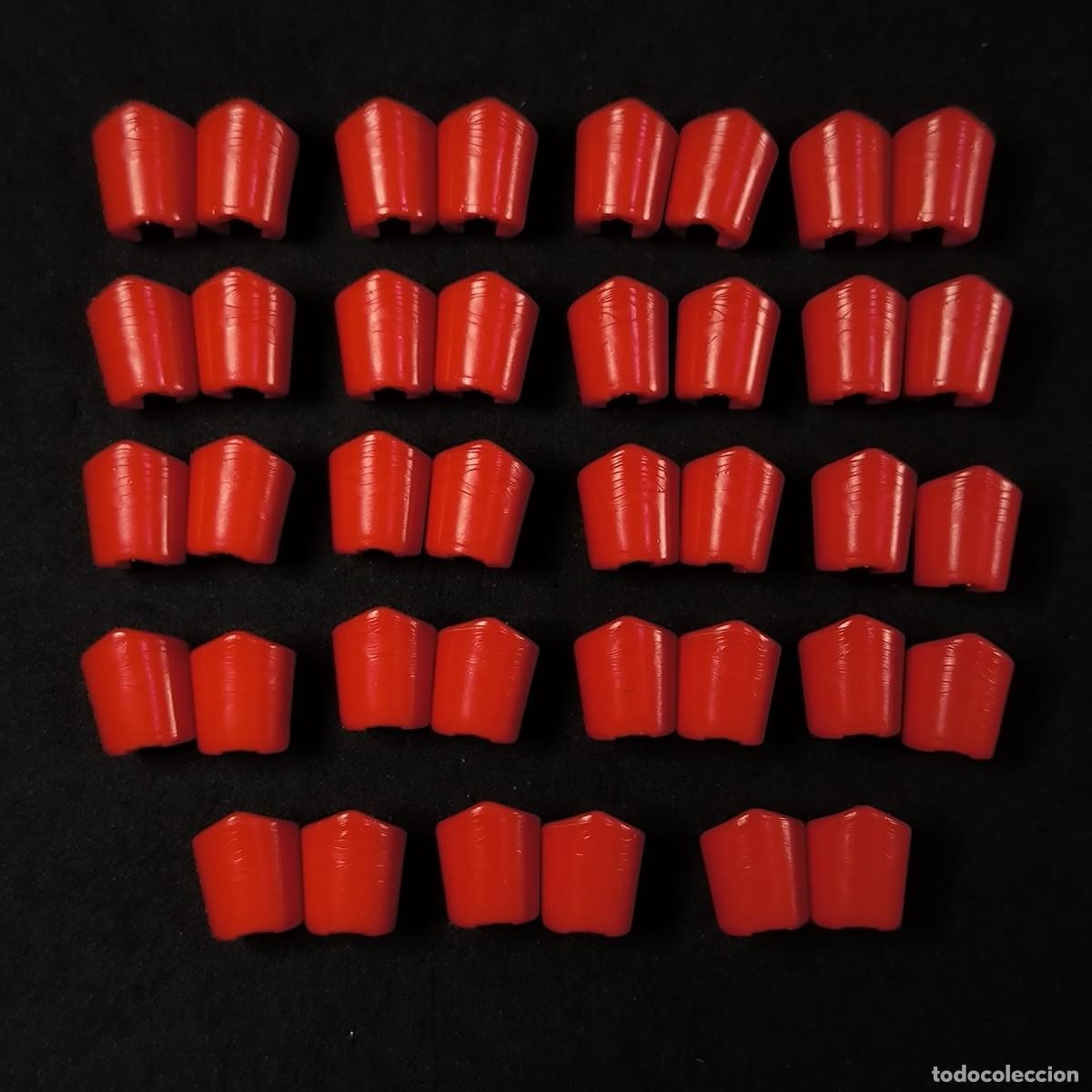 Playmobil: Playmobil pu&ntilde;os mu&ntilde;equeras rojas altos con punta ☼