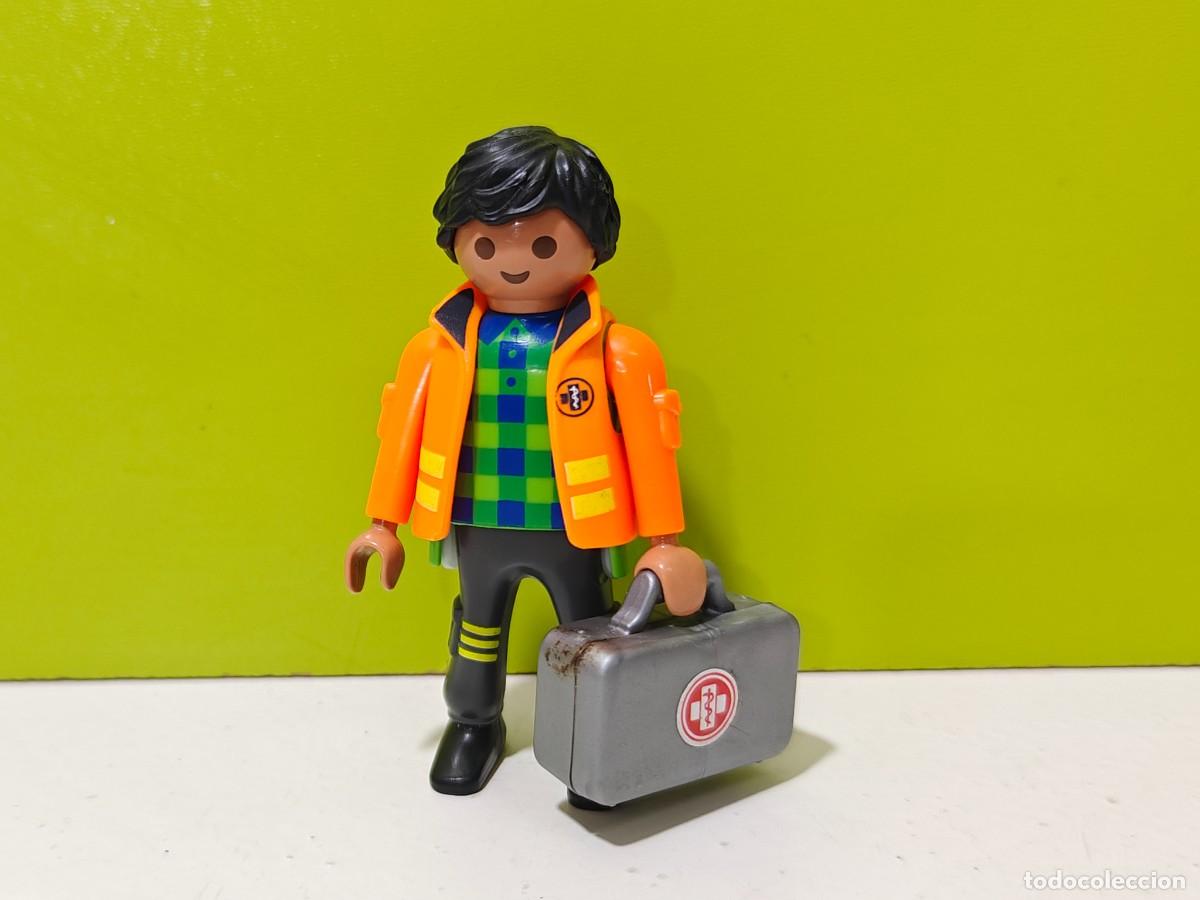 Playmobil: playmobil figura hombre m&eacute;dico-sanitario-enfermero, hospital, ambulancia, rescate, city...
