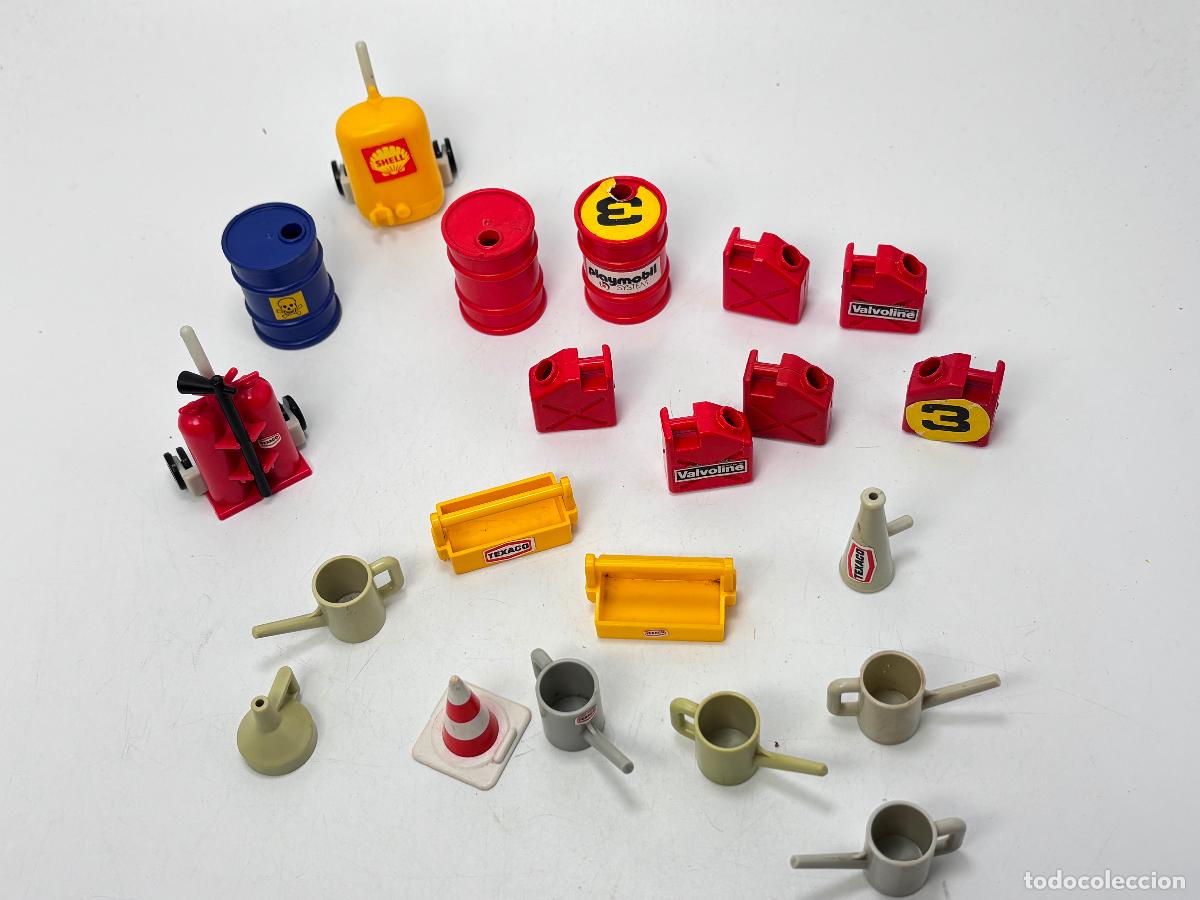 Playmobil: PLAYMOBIL lote barril caja embudo accesorios taller formula 1