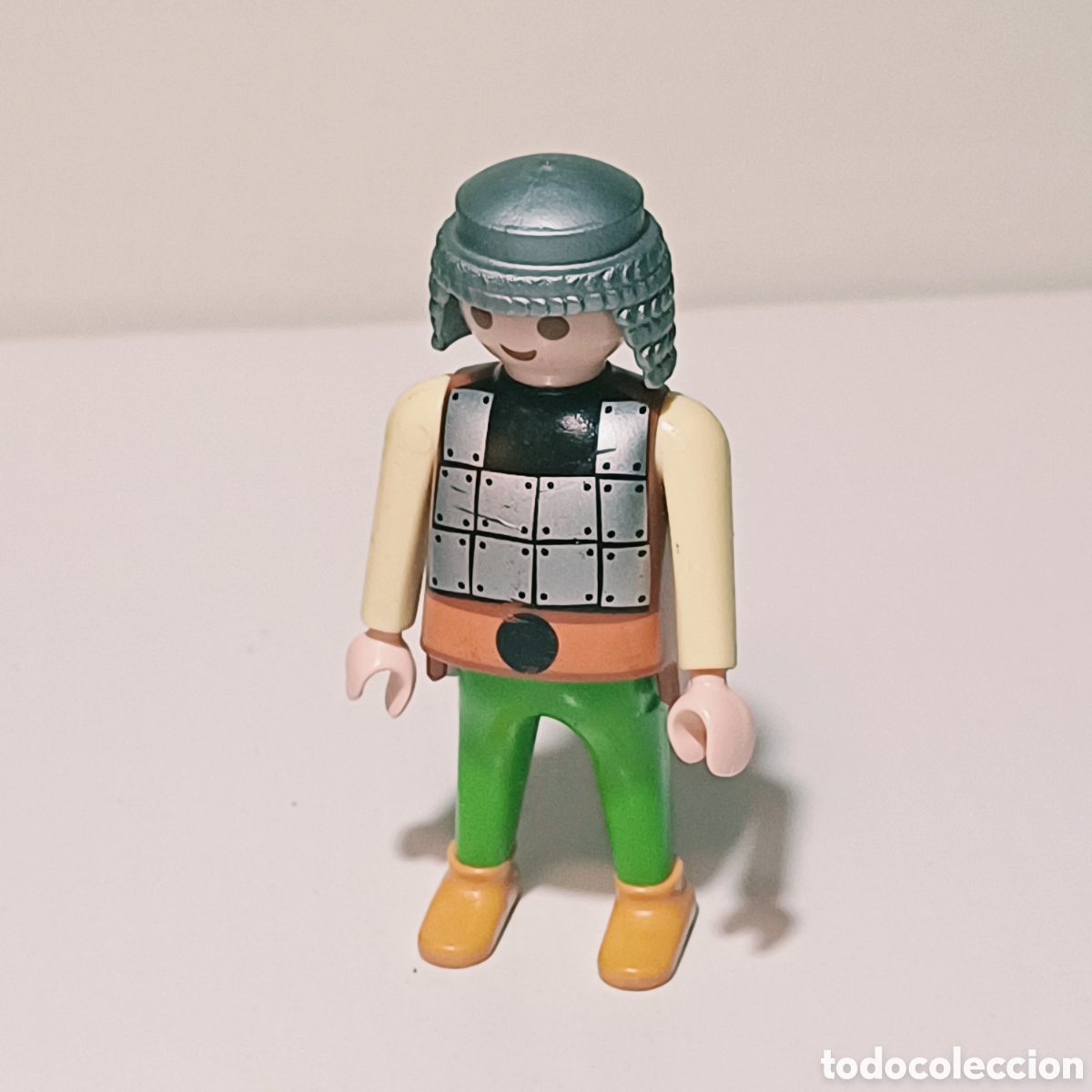 Playmobil: Figura Playmobil medieval caballero gordo torso marron malla cota gris