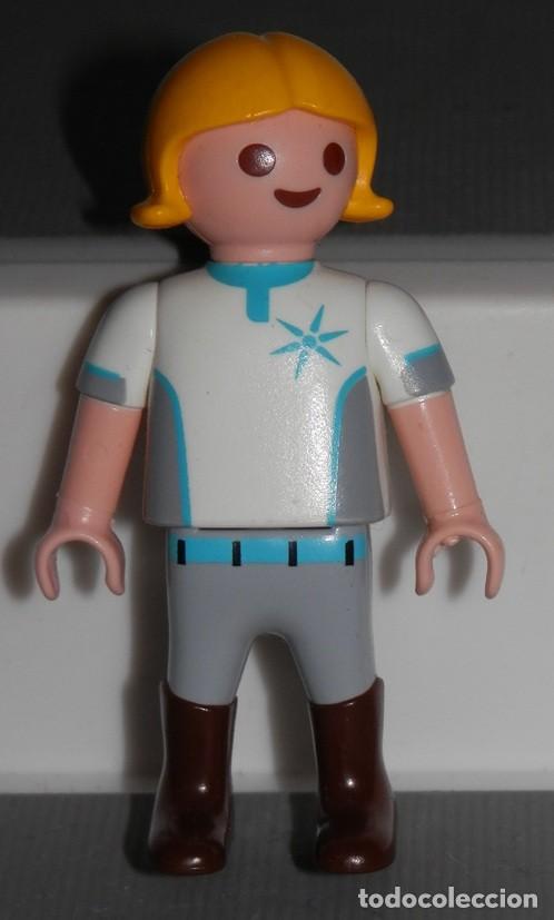 Playmobil: PEQUE&Ntilde;A FIGURA PLAYMOBIL