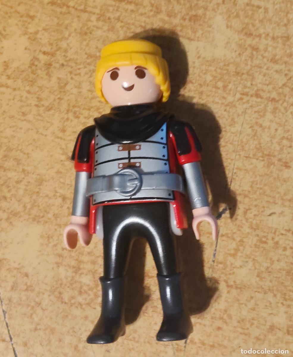 Playmobil: Playmobil gerrero medieval rojo