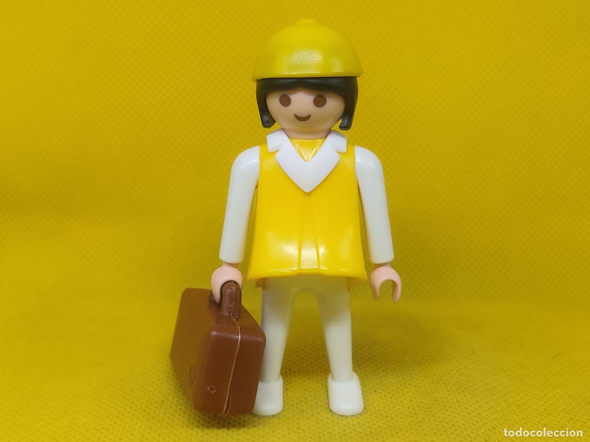 Playmobil: Playmobil Clack con boina y maleta, viajera