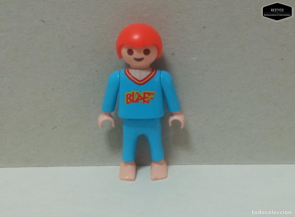 Playmobil: Playmobil - Figura Personaje Ni&ntilde;o Pelirrojo en Pijama