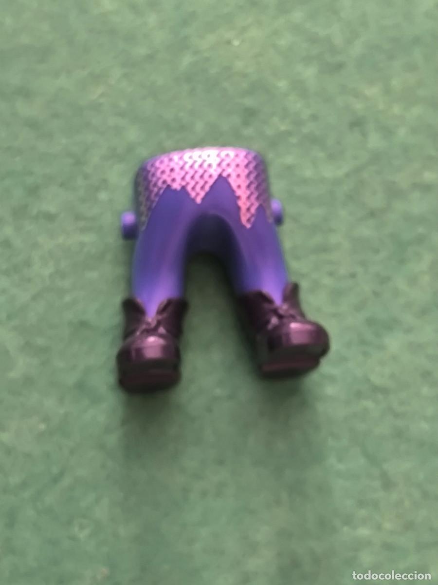 Playmobil: Playmobil piernas enano gordo pantal&oacute;n azul armadura coraza cota malla plata elfos orcos vikingos