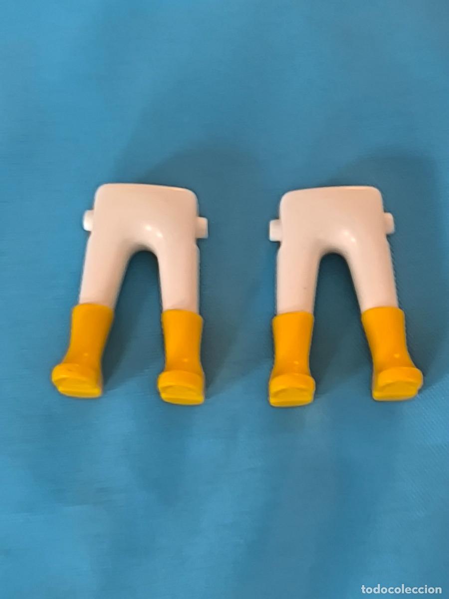 Playmobil: Playmobil lote 2 piernas pantal&oacute;n blanco bota agua amarilla city piratas oeste medieval vkingos