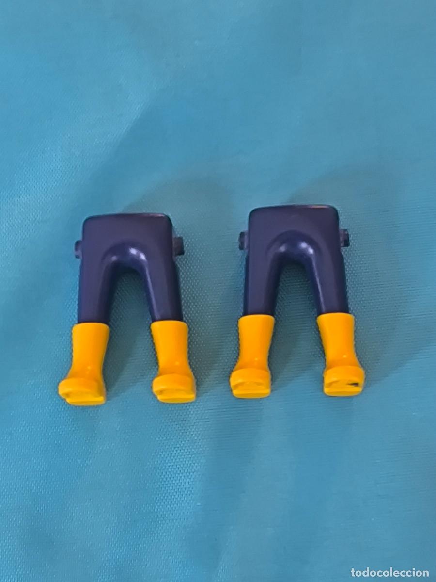 Playmobil: Playmobil lote 2 piernas pantal&oacute;n azul marino bota agua amarilla city pirata oeste medieval vkingos