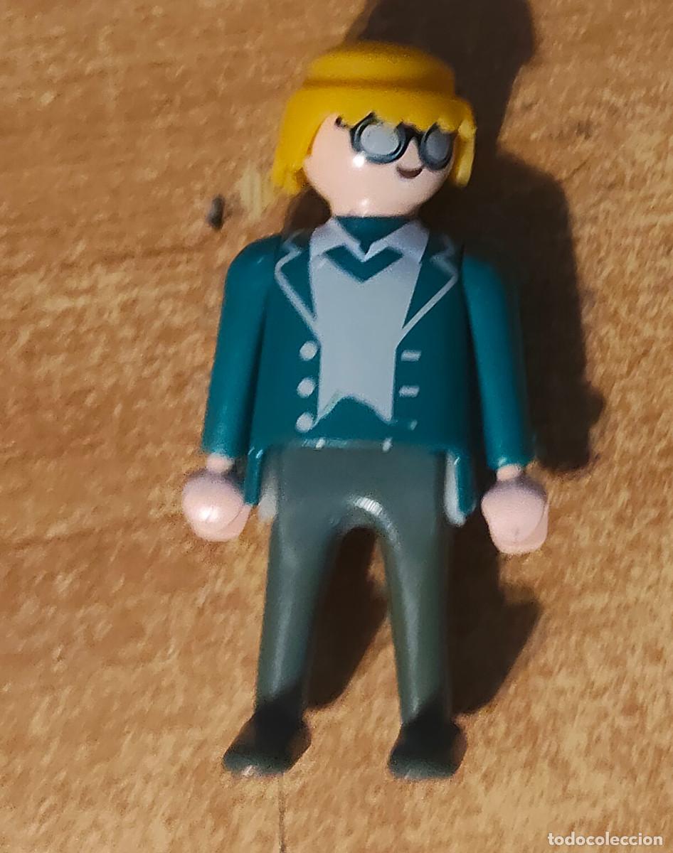 Playmobil: PLAYMOBIL CABALLERO CON CHAQUETA verde - VICTORIANO CIUDAD