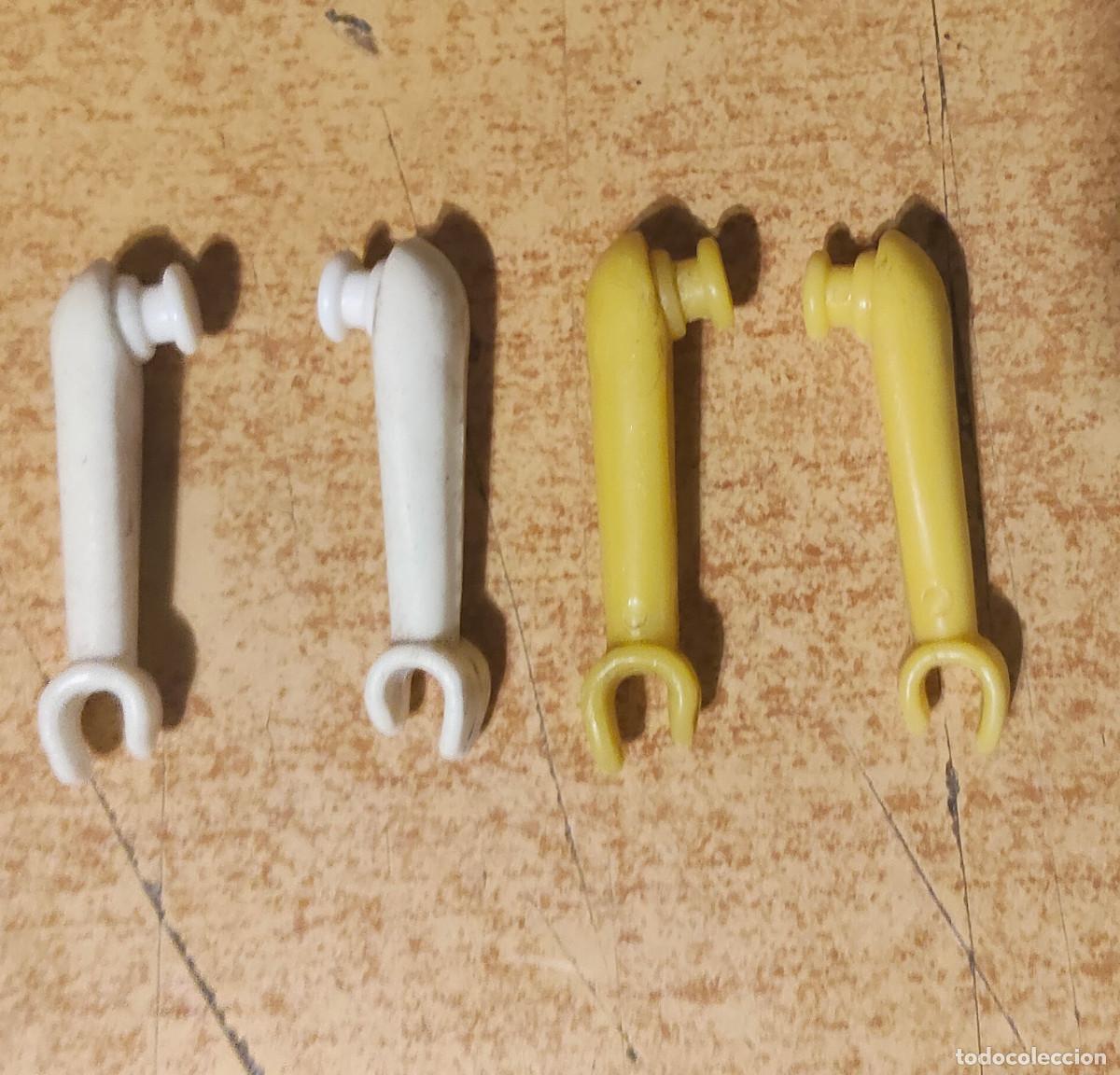 Playmobil: PLAYMOBIL 2 BRAZOS COLOR blanco 2 amarillo RECAMBIO FIGURA PRIMERA EPOCA - manos fijas