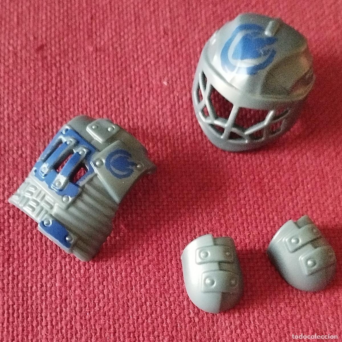 Playmobil: CASCO Y PROTECTORES DE CUERPO Y MANOS O PIES - PLAYMOBIL