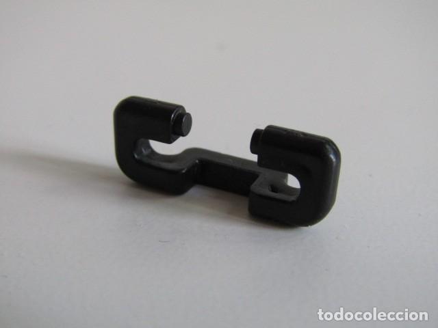 Playmobil: DIFICIL SOPORTE NEGRO O CABALLETE DE MOTOCICLETA ANTIGUA PLAYMOBIL
